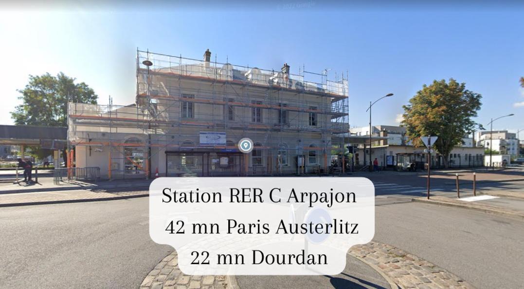 Appartement Arpajon Centre: RER C Proximity, Balcony & Hospital View Exterior photo