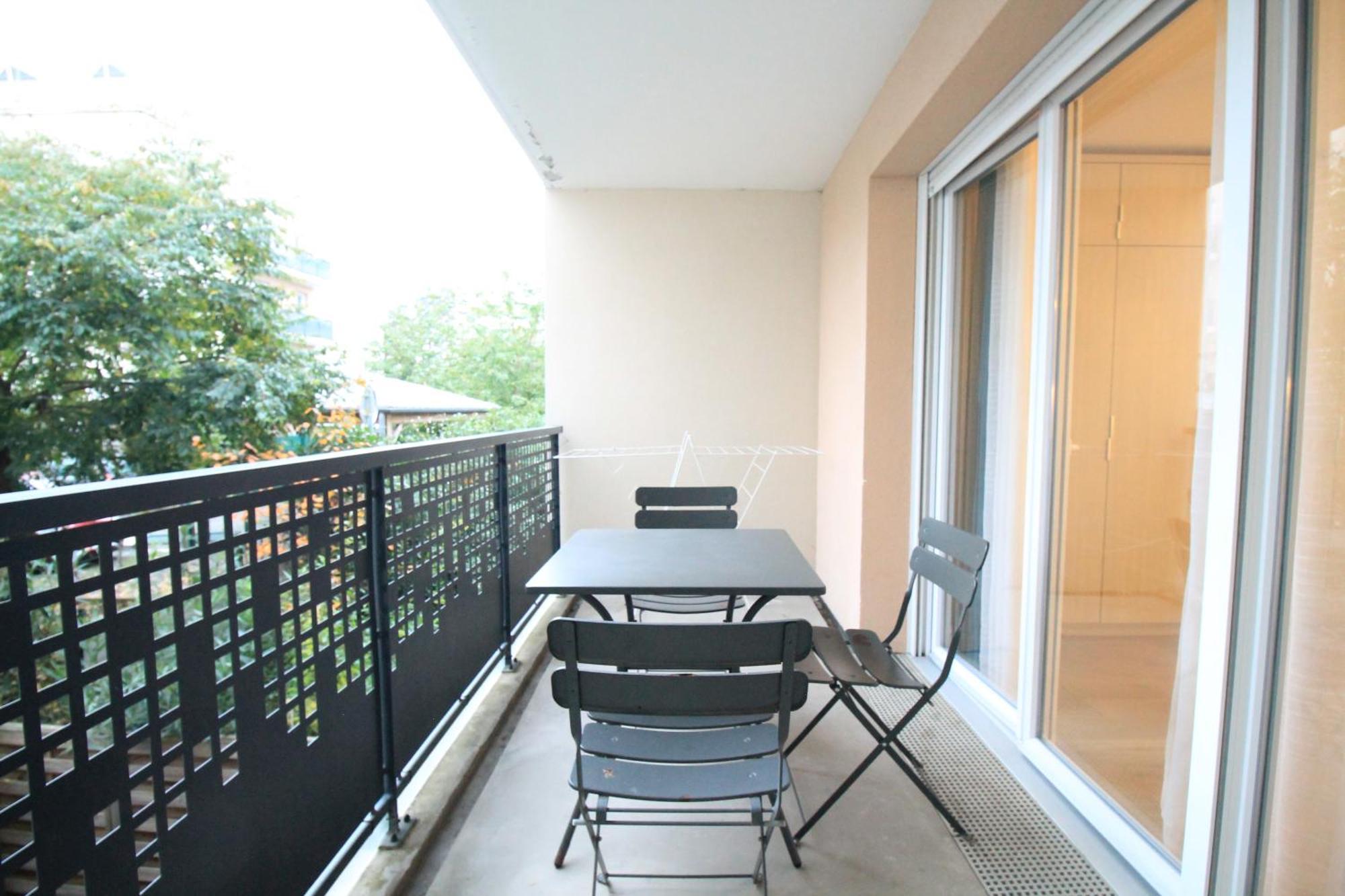 Appartement Arpajon Centre: RER C Proximity, Balcony & Hospital View Exterior photo