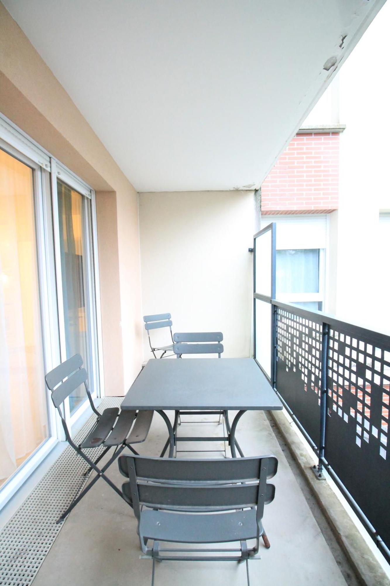 Appartement Arpajon Centre: RER C Proximity, Balcony & Hospital View Exterior photo