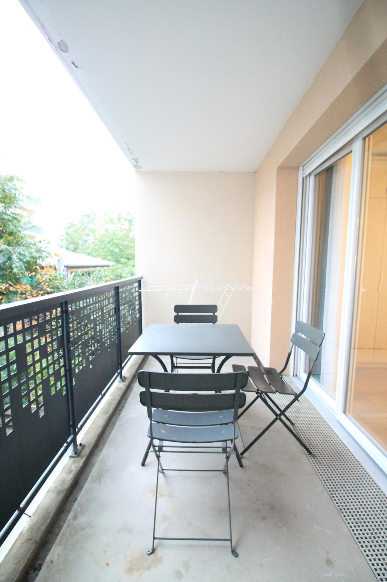 Appartement Arpajon Centre: RER C Proximity, Balcony & Hospital View Exterior photo