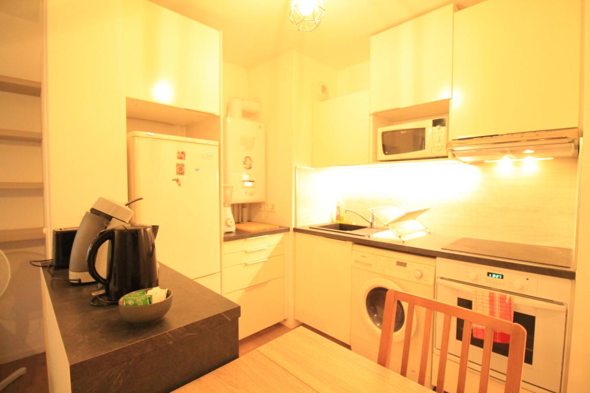 Appartement Arpajon Centre: RER C Proximity, Balcony & Hospital View Exterior photo